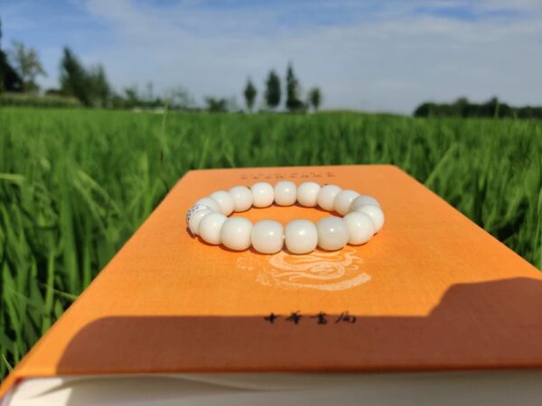Hetian jade bracelet